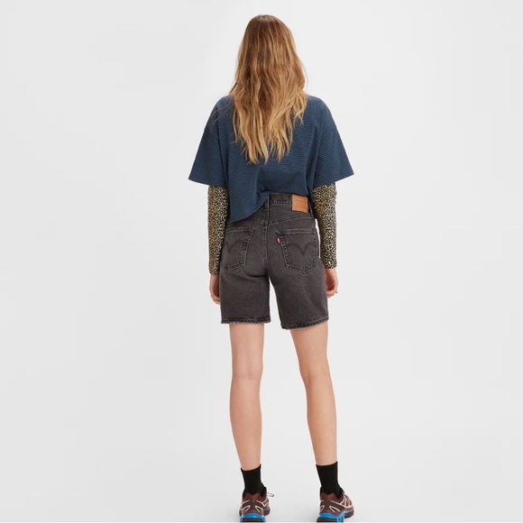 NWT LEVIS 501 MID LENGTH DARK DENIM SHORTS - Picture 2 of 4